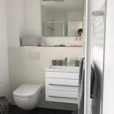 Schwimmendes Heimathafen 船屋 Großenbrode