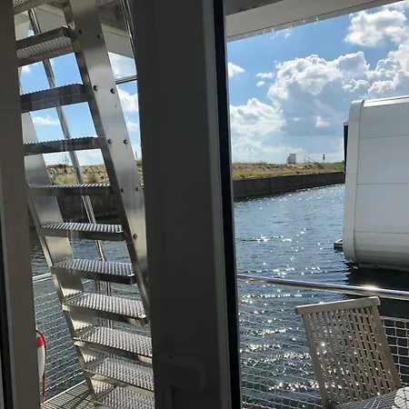 Schwimmendes Heimathafen *