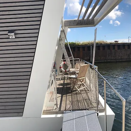 Schwimmendes Heimathafen *