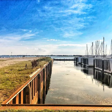 Schwimmendes Heimathafen Großenbrode