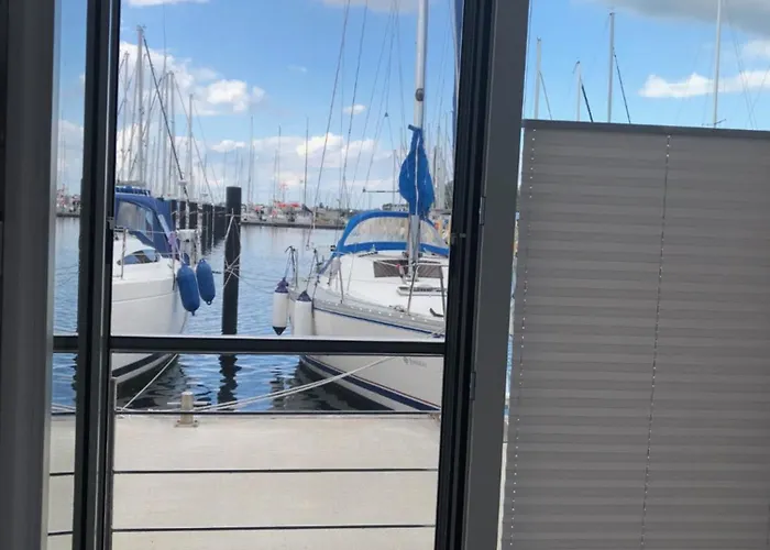 Botel Schwimmendes Heimathafen Großenbrode